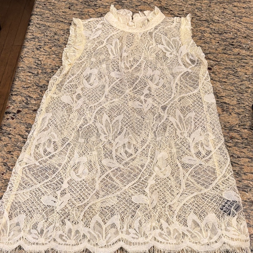 Who What Wear Cream Lace Top